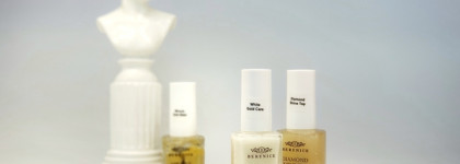 Маникюр по-французски с швейцарским Berenice