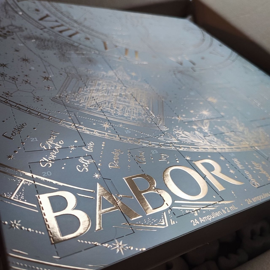 Сразу праздником повеяло, а не эти повсеместные ели под дождем