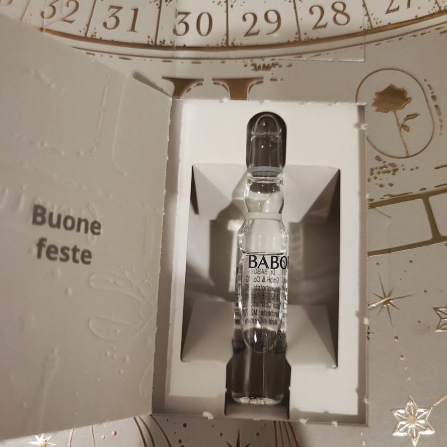 Увлажнение. За каждым окошком пожелания счастливых праздникона разных языкахв- приятно