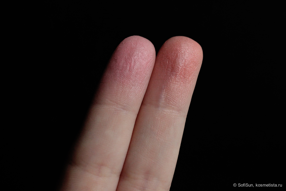 Vibrant pink vs Radiant Peach