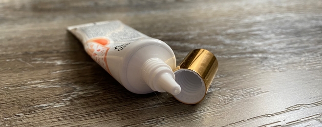 Elizavecca Gold CF-Nest White Bomb Eye Cream меня очень разочаровал