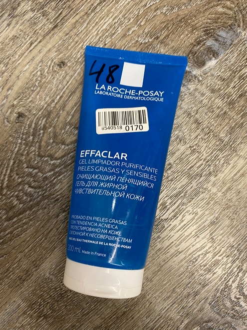 Спустя 8 лет: La Roche Posay Effaclar Purifying Foaming Gel- но вновь неоднозначно