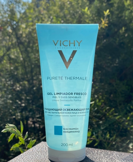 Неоднозначное впечатление - испортила кожу: Vichy purete thermale Fresh cleansing gel sensitive skin &eyes