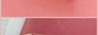 Губы в объятиях MAC Lustreglass Lipstick 508 Hug Me