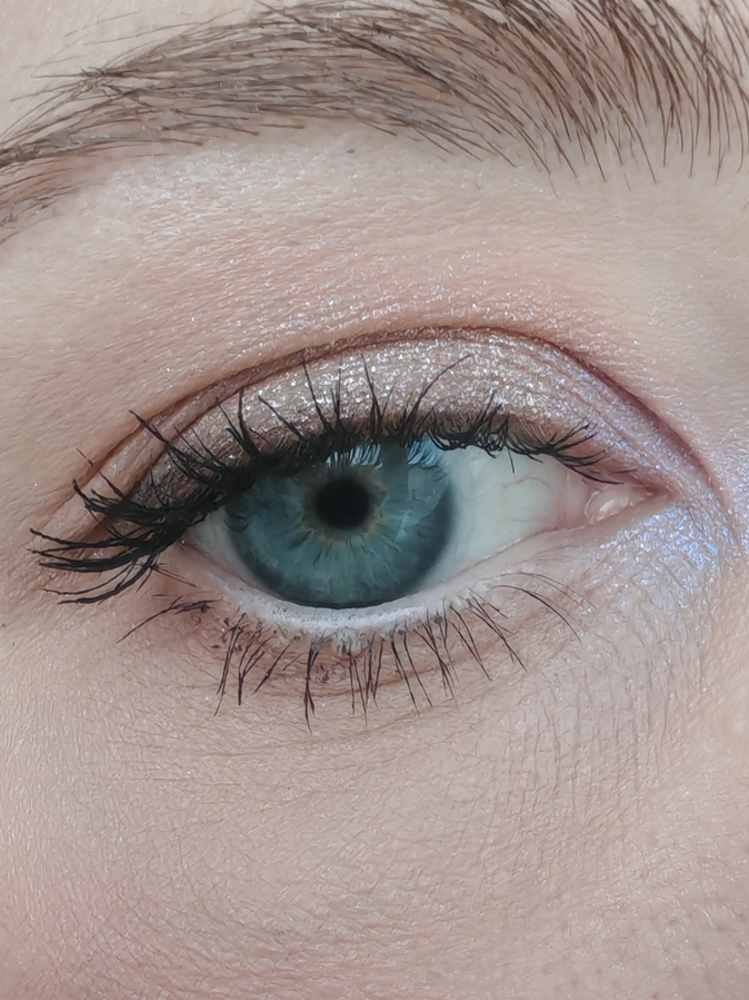 Свет из окна