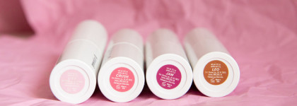 Раз-два и побежал! Идеальный нюд на каждый день - помады Generation G от Glossier в оттенках Crash, Like, Jam и Leo