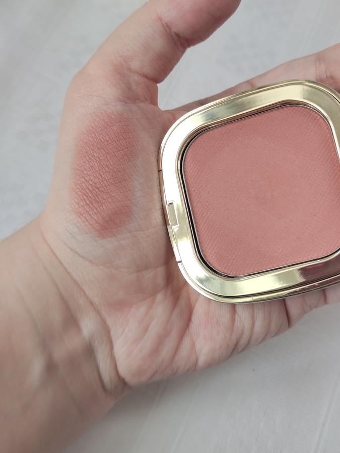 Дневной тусклый свет