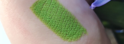 Matcha week. Яркие глаза с карандашом Beauty bomb Trippie eye 02 Green