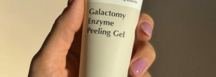 Заметно выравнивает рельеф: пилинг-скатка с галактомицетом Ma:nyo Galactomy Enzyme Peeling Gel