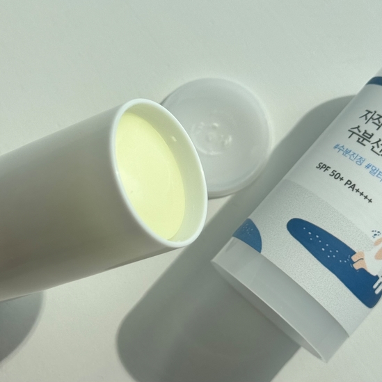 Блестящий брат: солнцезащитный стик Round Lab Birch Juice Moisturizing Sun Stick Spf50+ PA++++