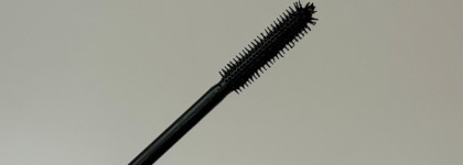 Лучшая бюджетная термотушь: Relouis Heartbreaking Extreme Volume Mascara