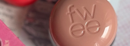 Губы, глаза и щеки одним продуктом: Fwee Lip&Cheek Blurry Pudding Pot в нежном оттенке ND03 Without