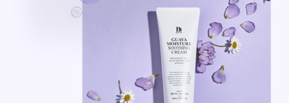 В оттенках голубого: кремы Benton Guava Moisture Soothing Cream и Dear, Klairs Midnight Blue Calming Cream