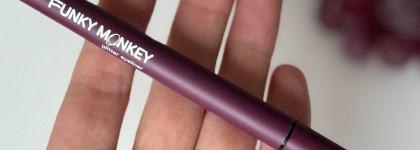 Винные стрелочки: подводка Funky Monkey Glitter eyeliner в оттенке 04 бургунди