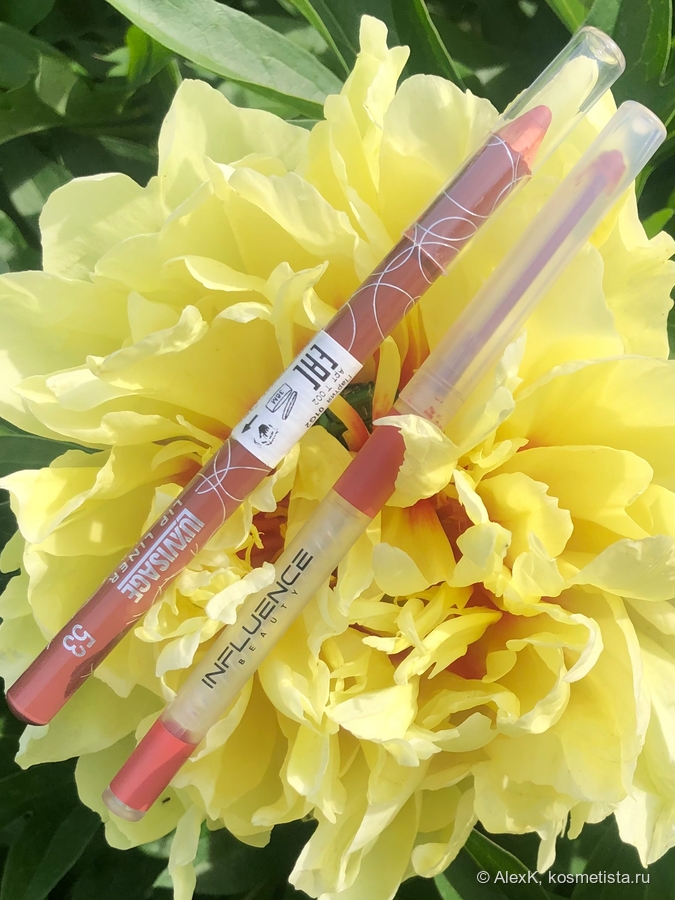 Слева - Luxvisage Lip liner тон 53 (светло-коричневый), справа - автоматический карандаш для губ Influence Beauty тон 04 (нюд теплый персиковый).