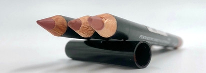 Карандаши для губ с маслом жожоба от Relouis для красивых естественных губ