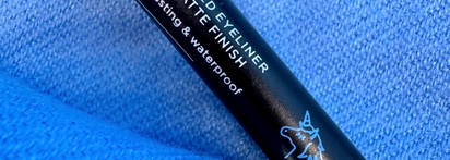 Ярчайший небесно-голубой для цветных акцентов - карандаш Parisa Neon Demon №608 Lilac Blue