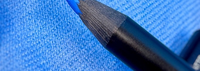 Ярчайший небесно-голубой для цветных акцентов - карандаш Parisa Neon Demon №608 Lilac Blue