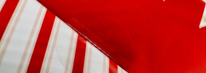 Не путать с конфетами: Chupa Chups Candy Glow Cushion Strawberry 1.0 Ivory SPF 50+ PA**++ , 14 г