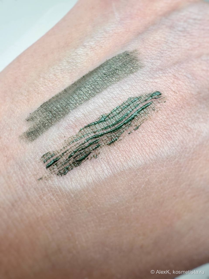 Карандаш Stellary Automatic Eyeliner 06 Olive(сверху) в сравнении с тушью Art-Visage Chicago Hakki