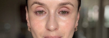 Носибельный неоновый макияж на каждый день - по советам искусственного интеллекта