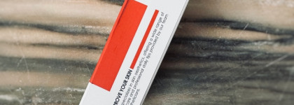 Непопулярное мнение: ругаю стик для шеи и декольте Medipeel Premium Peptide Naite 1000 Shot Neck Stick 20 г