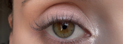 Пасхальный макияж с точками в оттенках палитры месяца