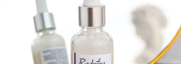 Увлажняющая сыворотка с тремя видами гиалуроновой кислоты Radmira