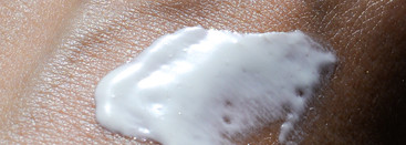 Лёгкая текстура и качественная защита лица от солнца. Vichy Capital soleil uv-age daily spf50+