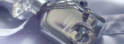 Narciso Rodriguez Essence EDP - элегантный и безупречный мускусно-пудровый аромат