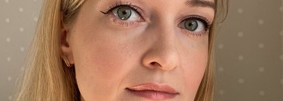 Artiste 24/7 в оттенке 05 (gris mat beige). Первый взгляд на новые тени от Vivienne Sabo