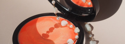 Romanovamakeup Sexy Cream Blusher в оттенке Shiny Peach - румяна из серии "я бы никогда не..."