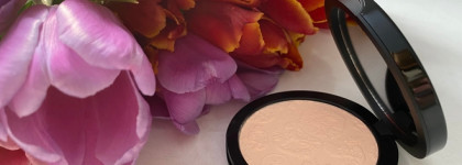 Компактная пудра Evanescence от Rouge Bunny Rouge в оттенке Aura: большой обзор