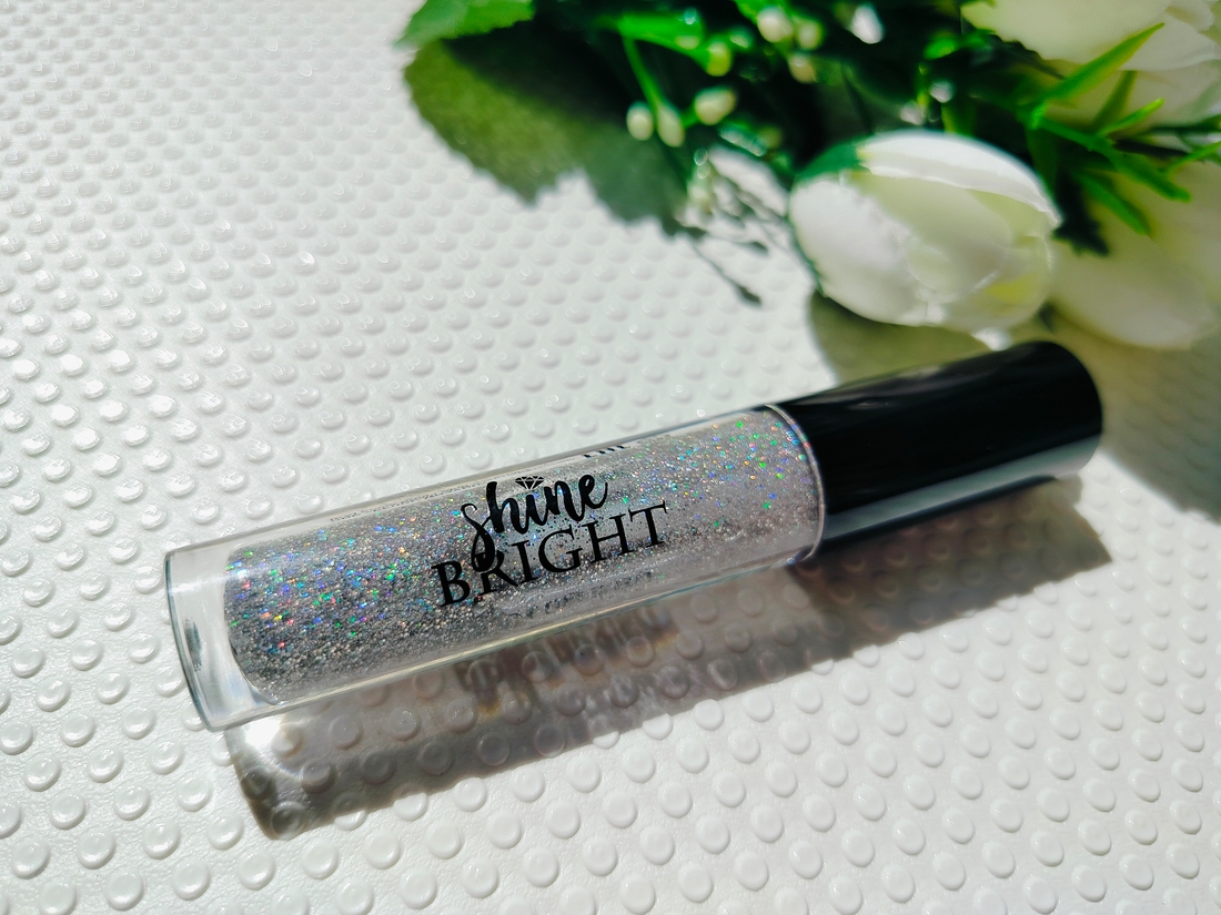 Блеск для губ Shine Bright от BelorDesign