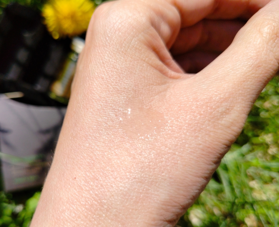 Vieso Nourishing Honey Serum, консистенция