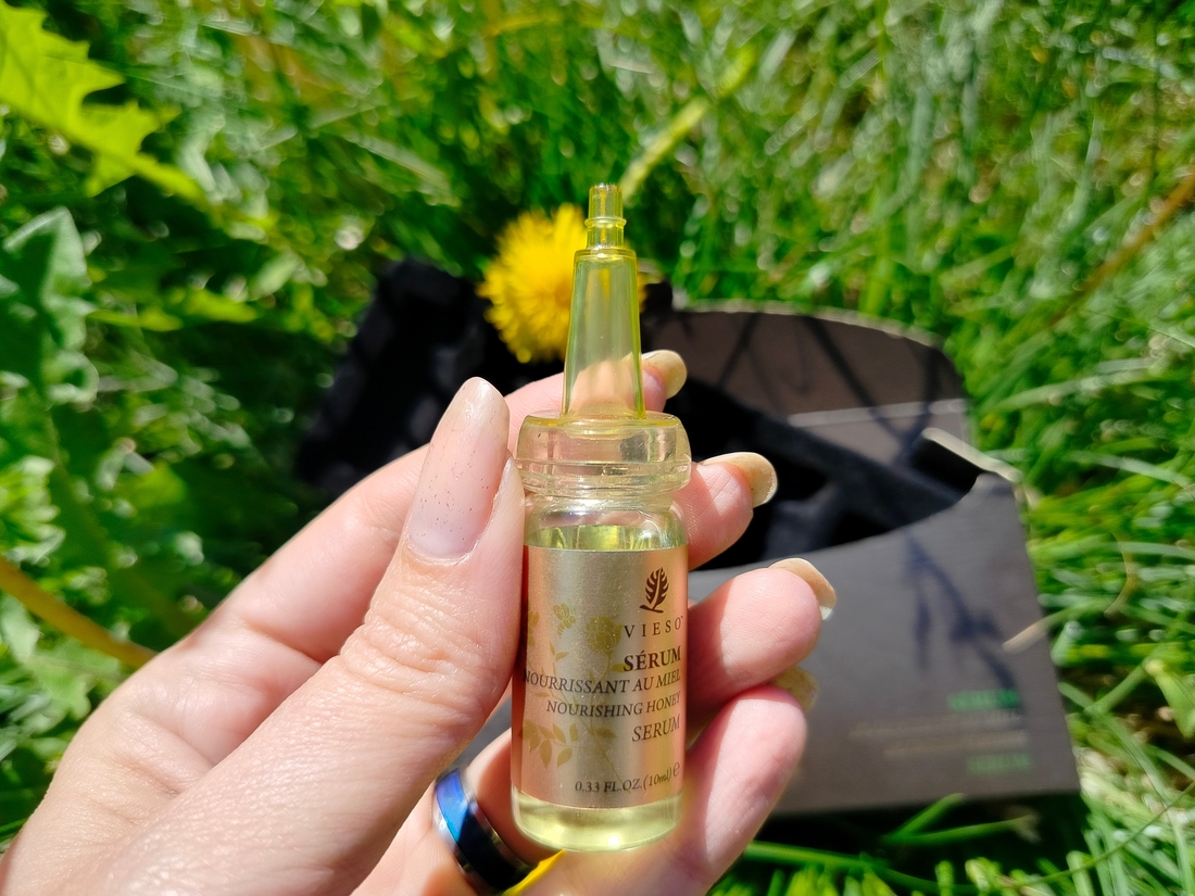 Vieso Nourishing Honey Serum, ампула с наконечником