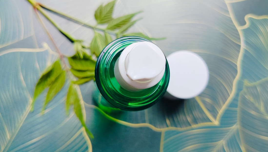Dr.Ceuracle Tea Tree Purifine 70, дозатор