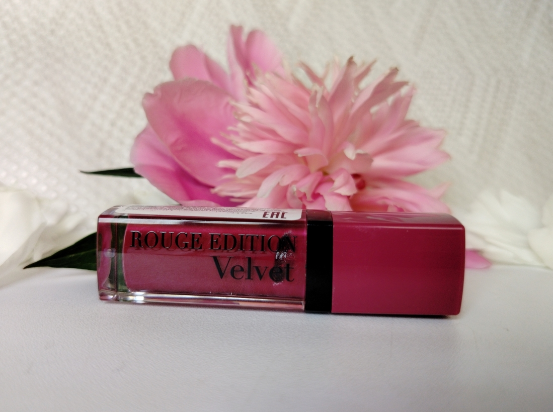 Bourjois Rouge Edition Velvet в оттенке №14 PlumPlum Girl