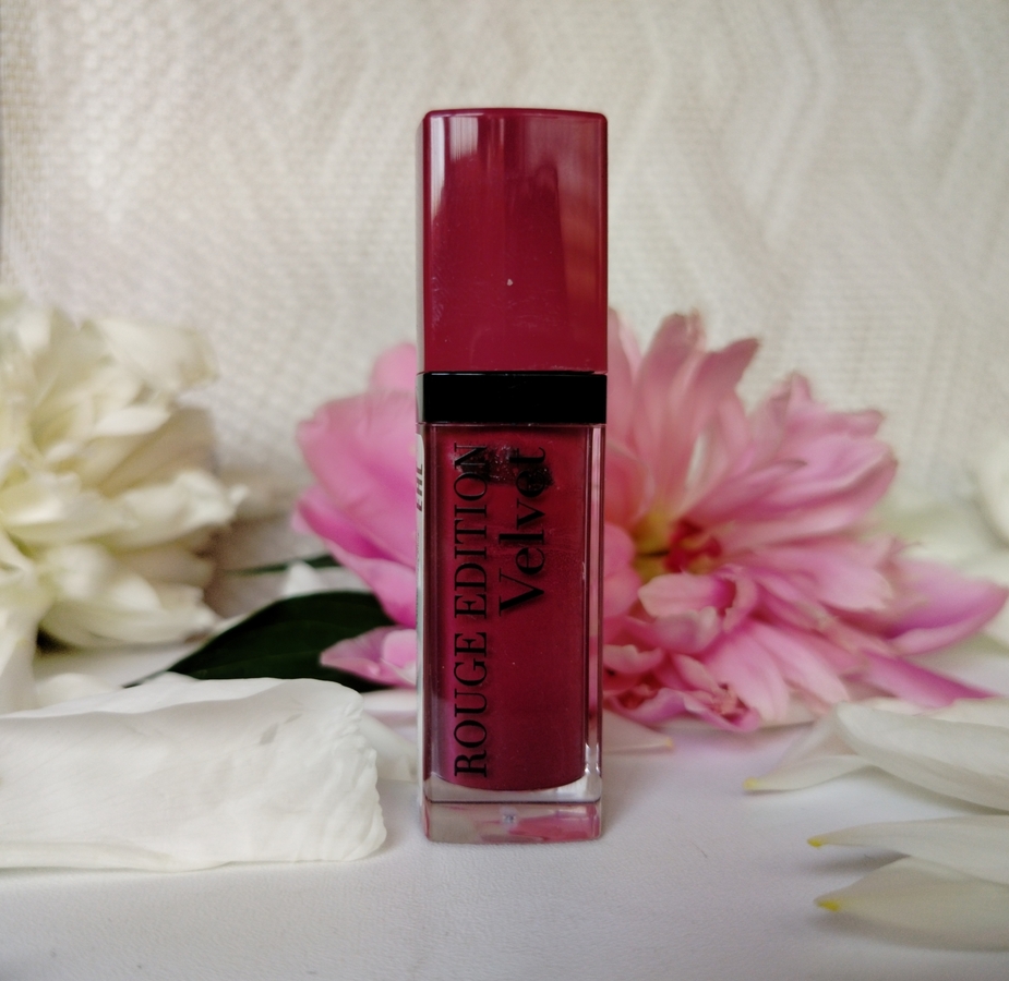 Bourjois Rouge Edition Velvet в оттенке №14 PlumPlum Girl