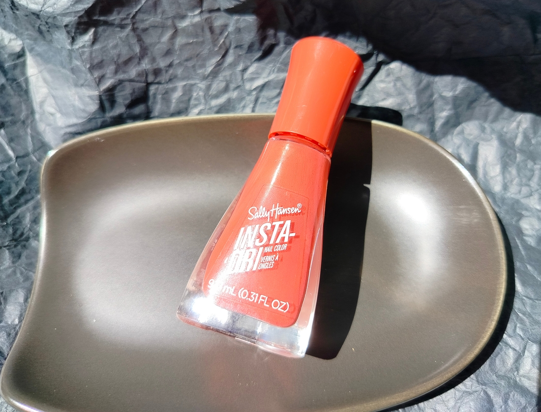 Sally Hansen Insta-Dri #359 Hail Cherry