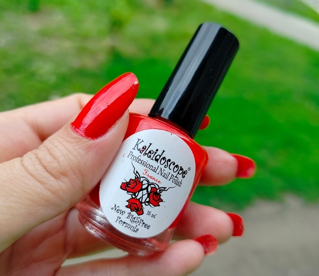 EL Corazon «Красотека» №04 Девушка в красном