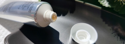 Лучший демакияж для возрастной кожи: Allies of Skin Molecular Silk Amino Hydrating Cleanser