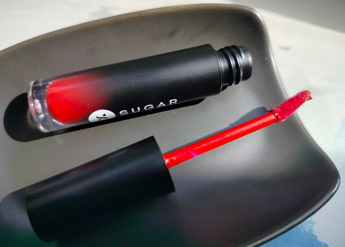 Mousse Muse Maskproof Lip Cream от Sugar 06 Red Baloon