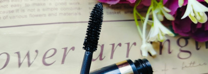 Взгляд "на миллион" с тушью Voluminous Carbon Black от L'Oréal Paris