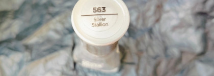 Metal Day: лак для ногтей Sally Hansen Insta-Dri #563 Silver Stallion