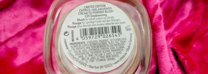 Палитра месяца: матовые кремовые румяна Catrice Cream to Powder Blush в оттенке С01 Daydreaming из лимитированной коллекции Malaikaraiss