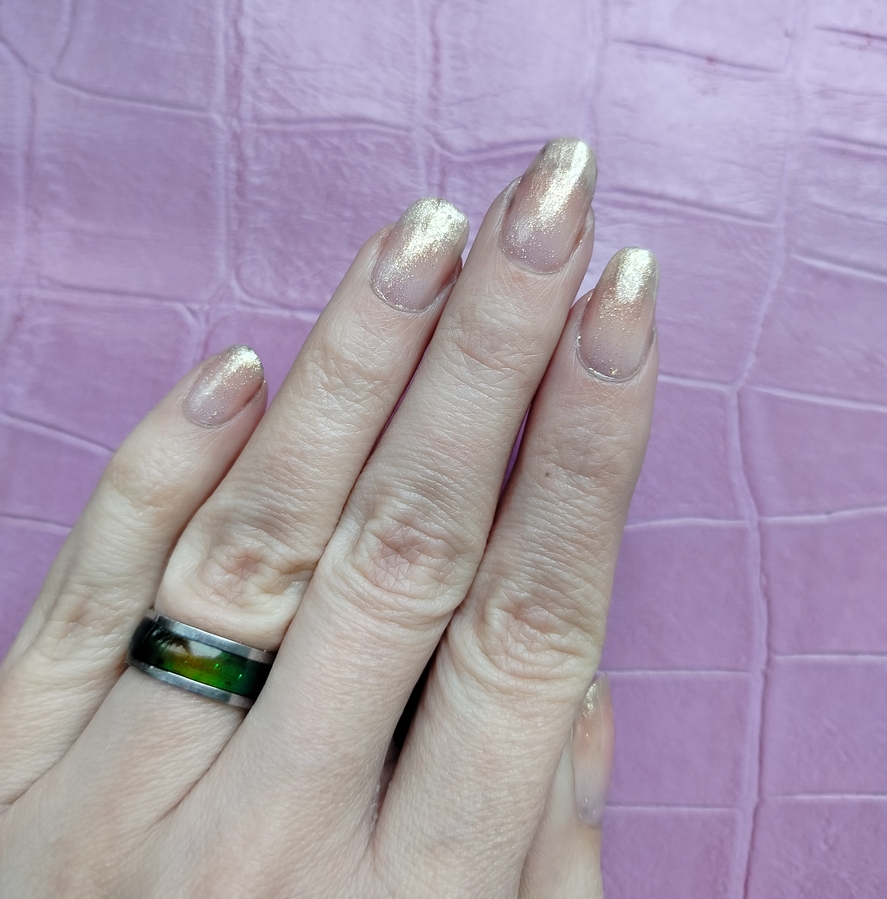 В один слой на нюдовой базе