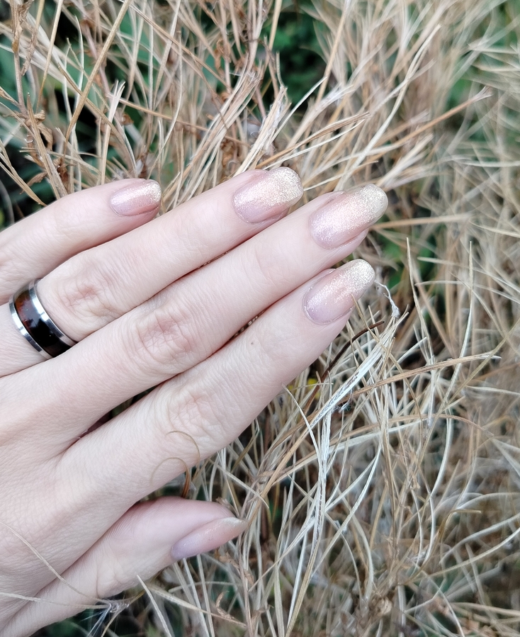 В один слой на нюдовой базе