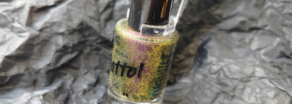 Мой первый лак от Grattol - Vandal Violet и, видимо, последний светоотражающий