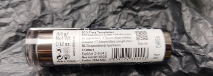 Новинка от Catrice: Dark Ruby Glow Lip Balm бальзам для губ, меняющий цвет в оттенке 010 Fiery Temptation